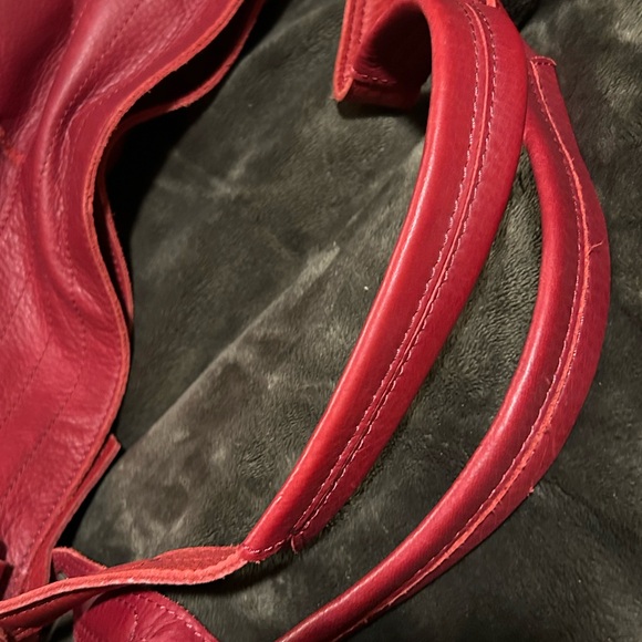 B. Makowsky Large Cherry Red Leather Hobo Shoulder Bag - Picture 9 of 12